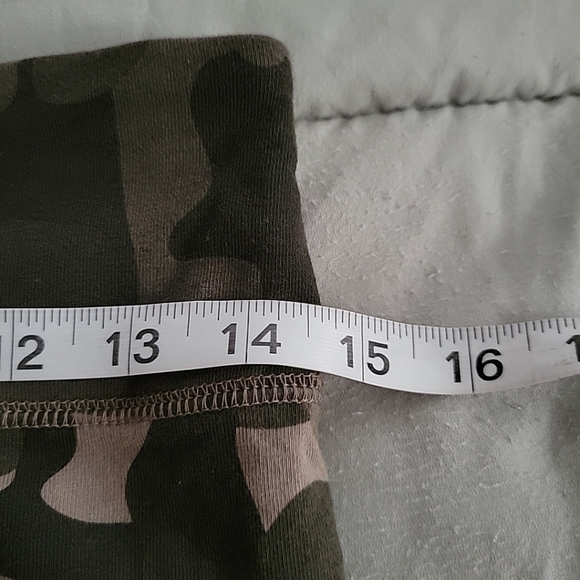 NWOT Wild Fable Camo Leggings - Picture 8 of 10